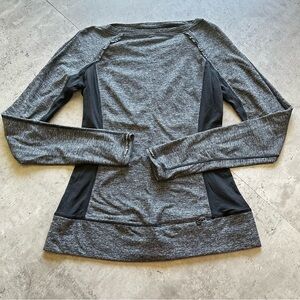 Lululemon Women’s Long Sleeve Running Top Gray Black Mesh Thumbholes Pocket